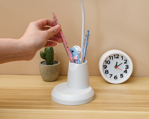 Setiap Tingkat Kecerahan Litium Baterai Isi ulang LED Pen Hold Table Lamp