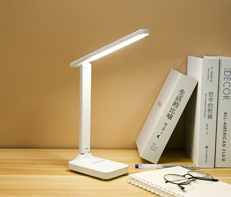 Lampu Meja Lipat 5500 Kelvin Kontrol Sentuh Dengan 10 Lampu Untuk Pencahayaan Cerah