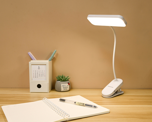 5 watt Modern Lamp Desk Lamp Dengan Adjustable Arm FCC Sertifikasi 5W Power Kamar Tidur Table Lamp