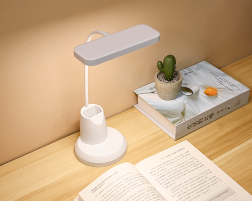 Stylish Touch Control Modern Charging Table Lamp In Picture Palet warna yang sempurna