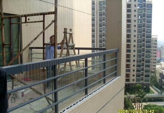 Balkon Grille Invisible 100kg Kapasitas beban untuk pemanfaatan ruang maksimum