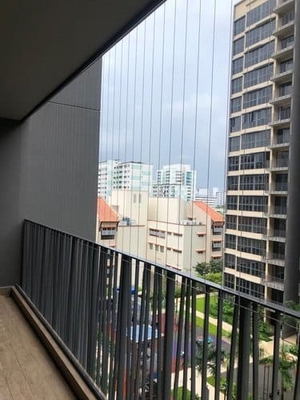 Balkon Grille Invisible 100kg Kapasitas beban untuk pemanfaatan ruang maksimum