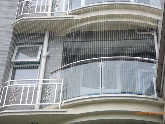 Balkon view bebas hambatan dengan kapasitas 100kg Balkon invisible grille
