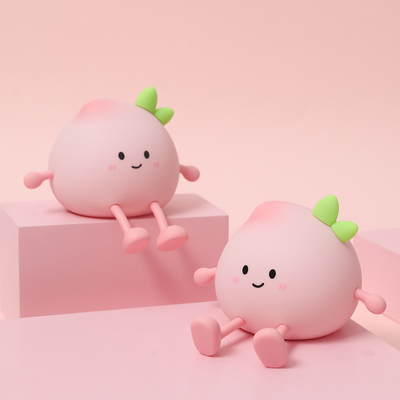 2024 New Creative Peach Shape Night Lamp Soft Silicone 7 Warna Berubah Perawatan Mata Lampu Malam Untuk Anak-anak Hadiah Desk Lamp