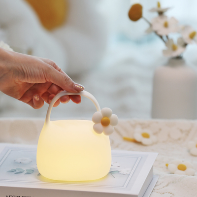 Modern Cute Portable Lamp Lampu Meja LED Putih Panas untuk Kamar Tidur USB Bahan Silikon Isi Ulang