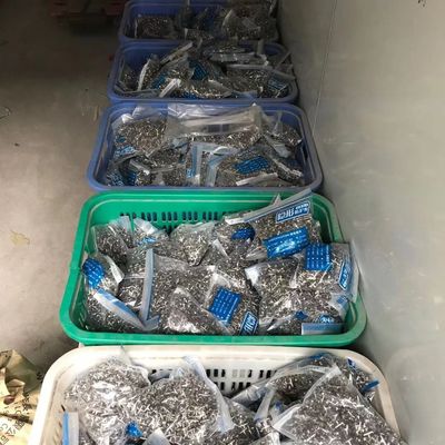 100kg Kapasitas beban Balkon kisi tak terlihat dengan warna abu-abu