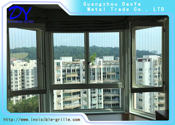 Balkon Invisible Grille dibuat untuk memberikan solusi keamanan yang terintegrasi dengan sempurna dengan desain arsitektur modern