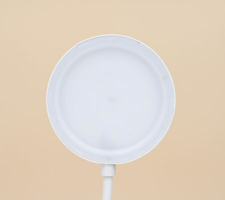 Grosir Anak Modern LED Lampu Meja Leher Clip-On Kontrol Sentuh USB Isi Ulang Lampu Malam Putih untuk Belajar Siswa