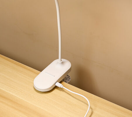 Grosir Anak Modern LED Lampu Meja Leher Clip-On Kontrol Sentuh USB Isi Ulang Lampu Malam Putih untuk Belajar Siswa