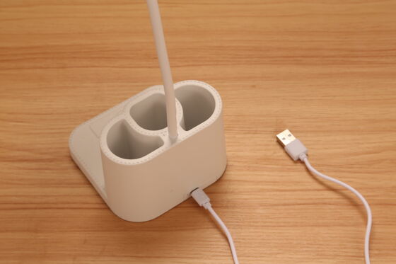 Ruang belajar Lampu Meja LED Satu Bagian Lampu Tidur Ideal untuk Pencahayaan Meja Kamar Tidur dan Membaca