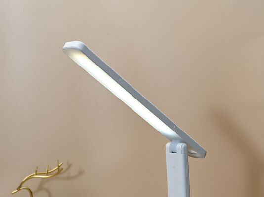 Lampu Meja 3500-6500K 2W-10W LED Solusi Pencahayaan Kecerahan yang Dapat Disesuaikan untuk Penerangan Meja Kantor, Belajar, dan Kerja