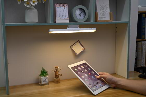 Perlindungan Mata Led Adsorpsi Magnetik Kuat Lampu 800mA dapat diisi ulang Lampu Pendingin Lampu USB Lampu Belajar