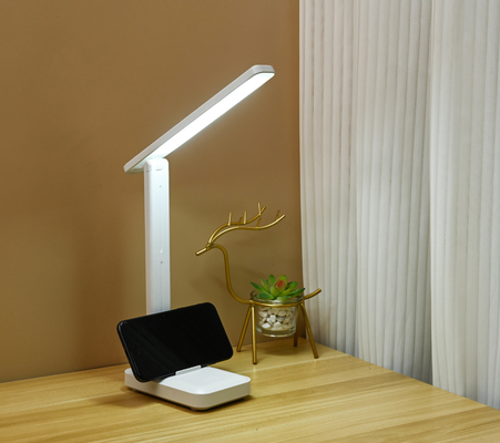 Lampu sentuh LED Lampu samping tempat tidur Baterai USB Lampu Meja Baca yang Bisa Dipindahkan Untuk Ruang Tamu