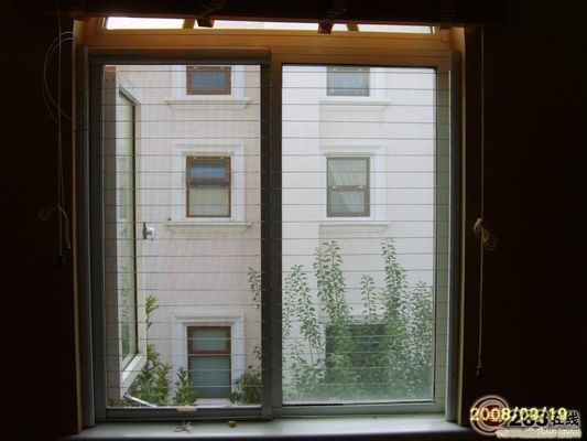 Clip Crossing2.0mm Balkon kisi tak terlihat dengan perlindungan bunga